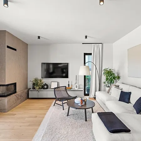 Nea With Private Pool And Bbq Villa