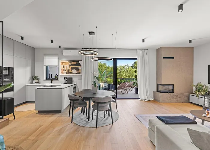 Villa Nea With Private Pool And Bbq