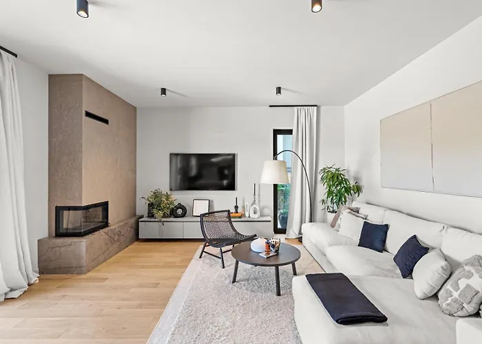 Nea With Private Pool And Bbq Villa