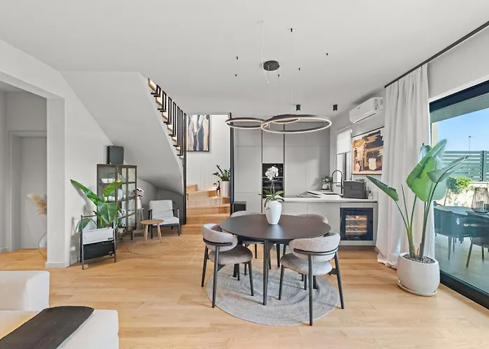 Nea With Private Pool And Bbq *